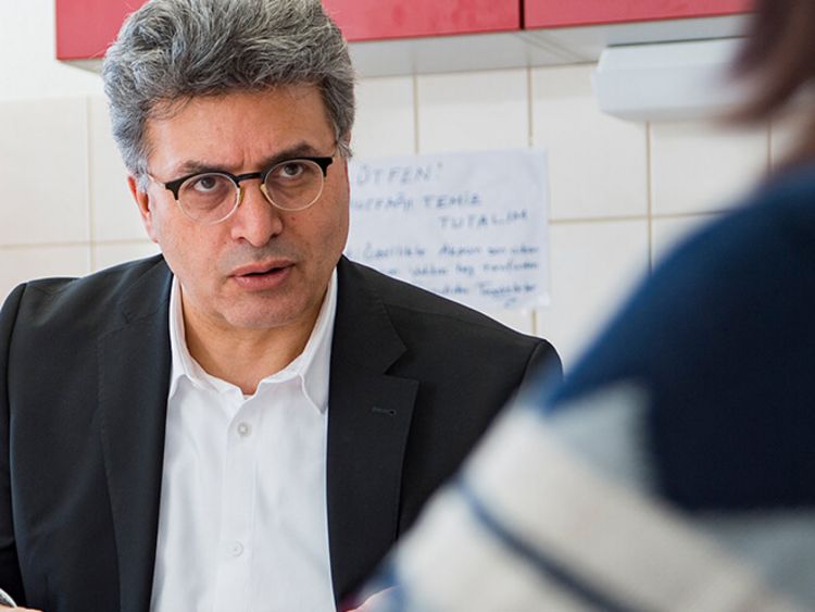 Prof. Dr. Dr. Jan Ilhan Kizilhan im Gespräch
